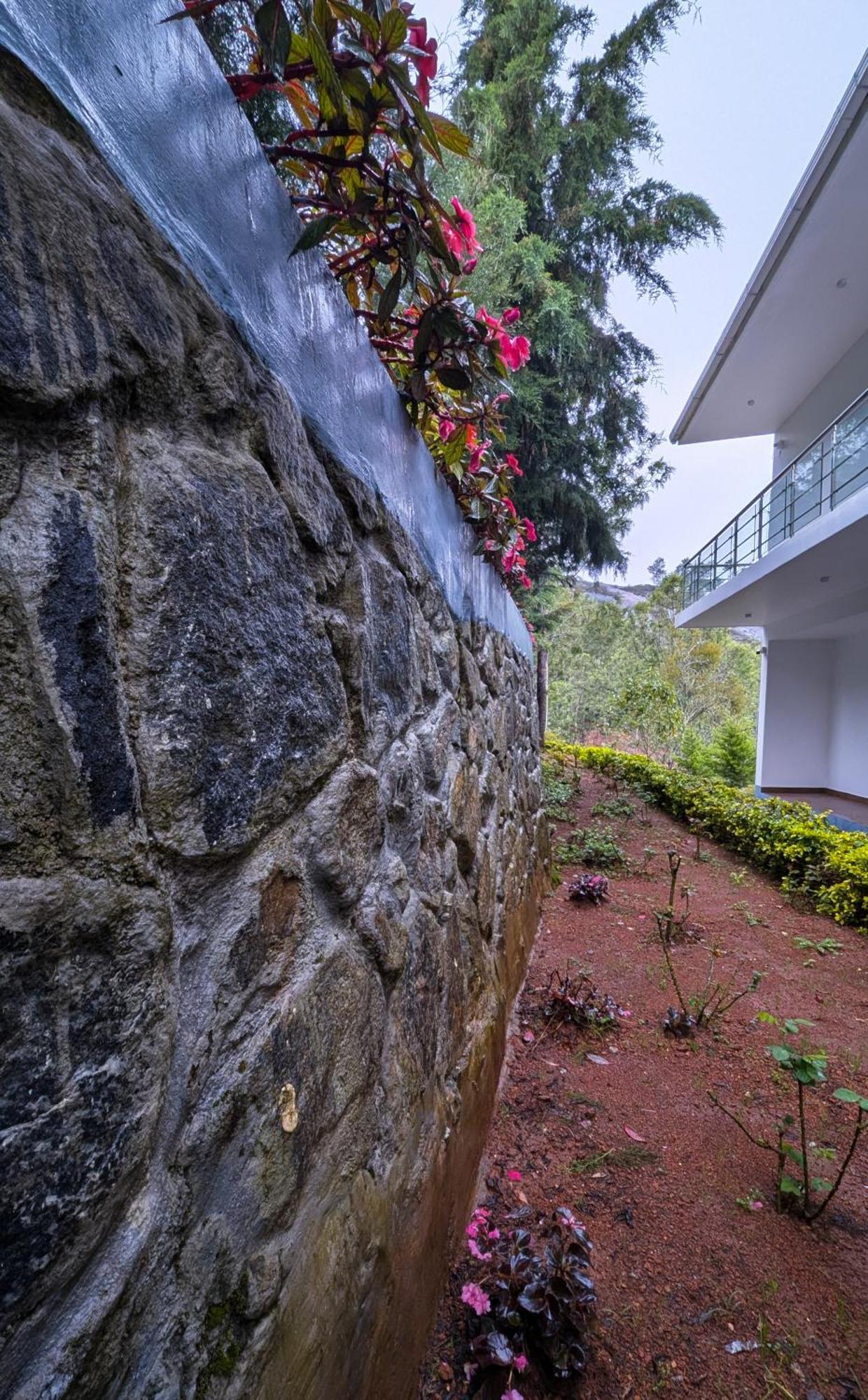 Valley View Inn, Kotagiri Bagian luar foto